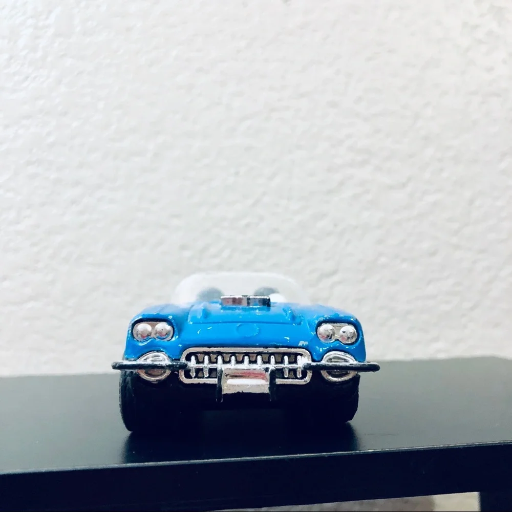 Tootsie Toy '59 Chevy Corvette Blue Toy Car
